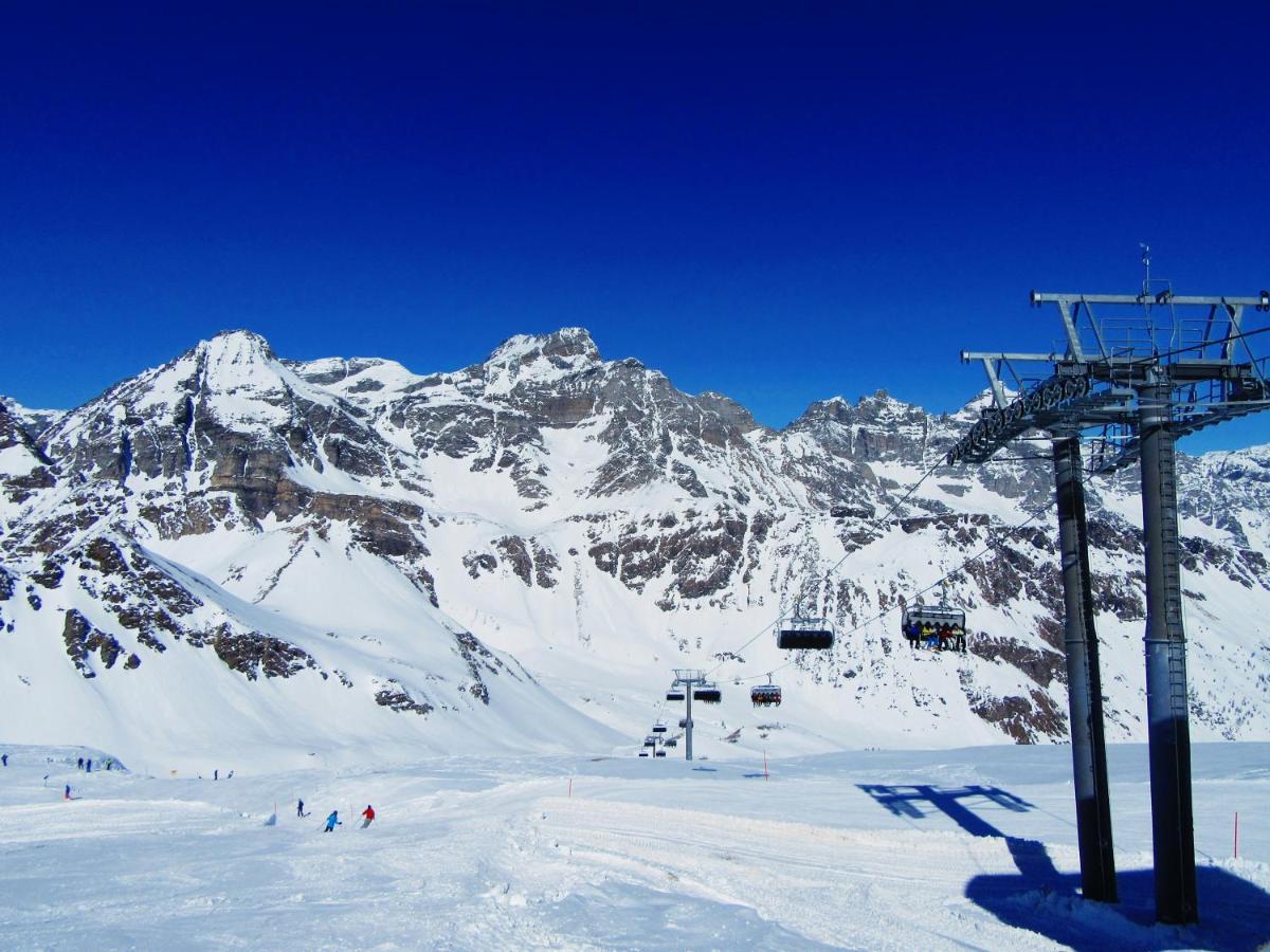 B&B Chalet Il Picchio Varzo Luaran gambar