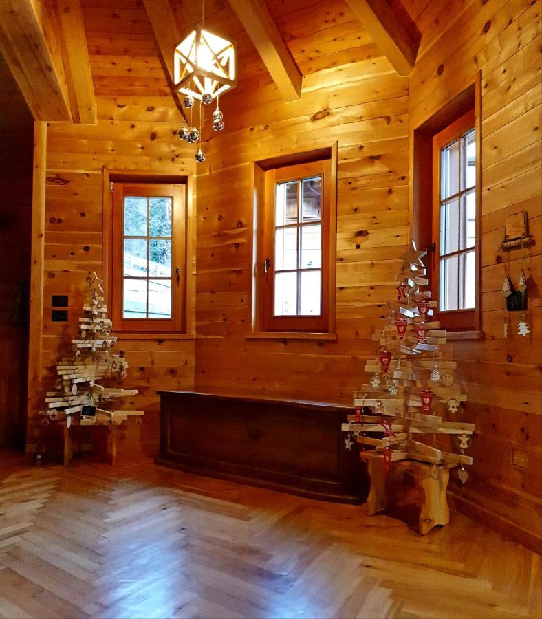 B&B Chalet Il Picchio Varzo Luaran gambar