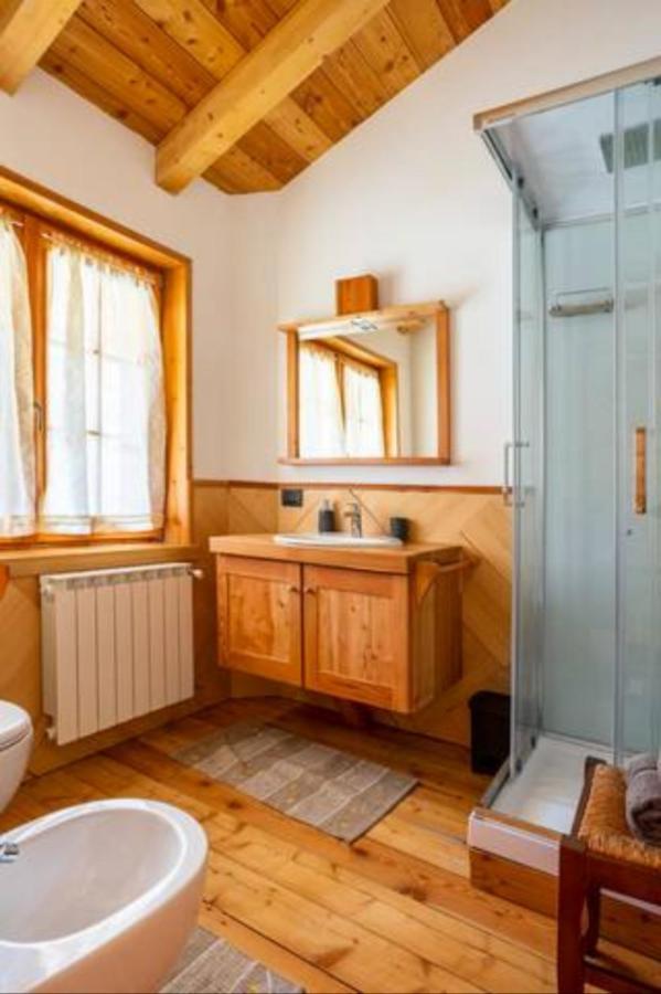 B&B Chalet Il Picchio Varzo Luaran gambar