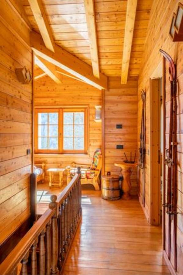 B&B Chalet Il Picchio Varzo Luaran gambar