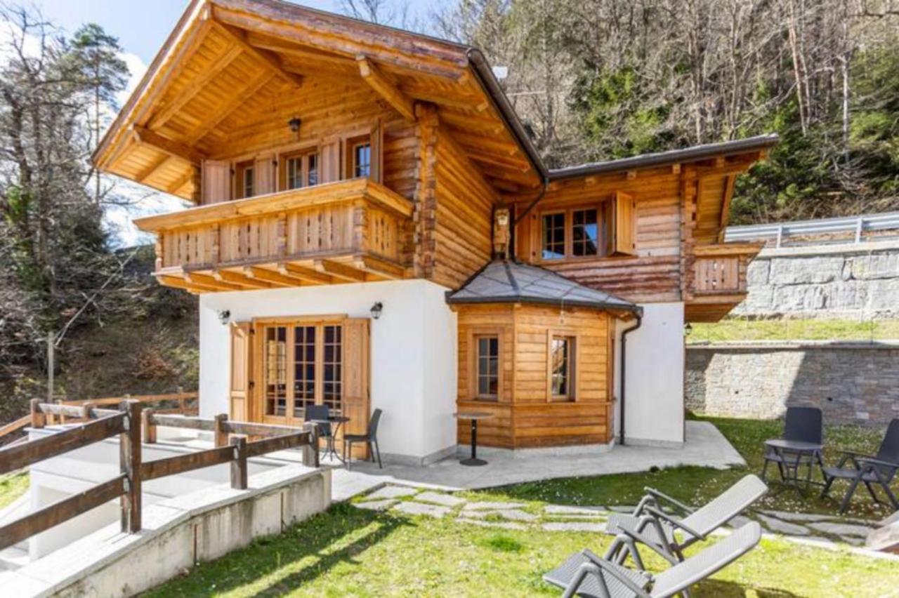 B&B Chalet Il Picchio Varzo Luaran gambar