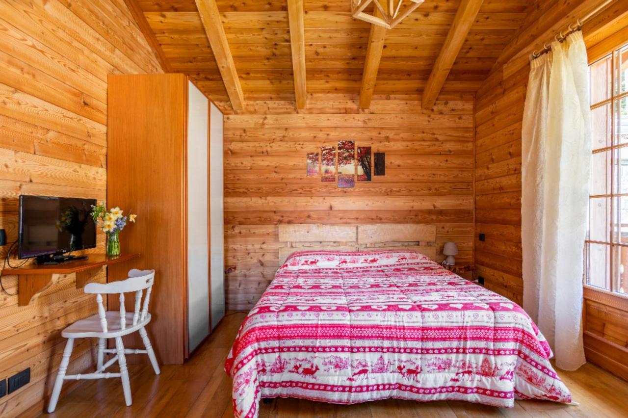 B&B Chalet Il Picchio Varzo Luaran gambar