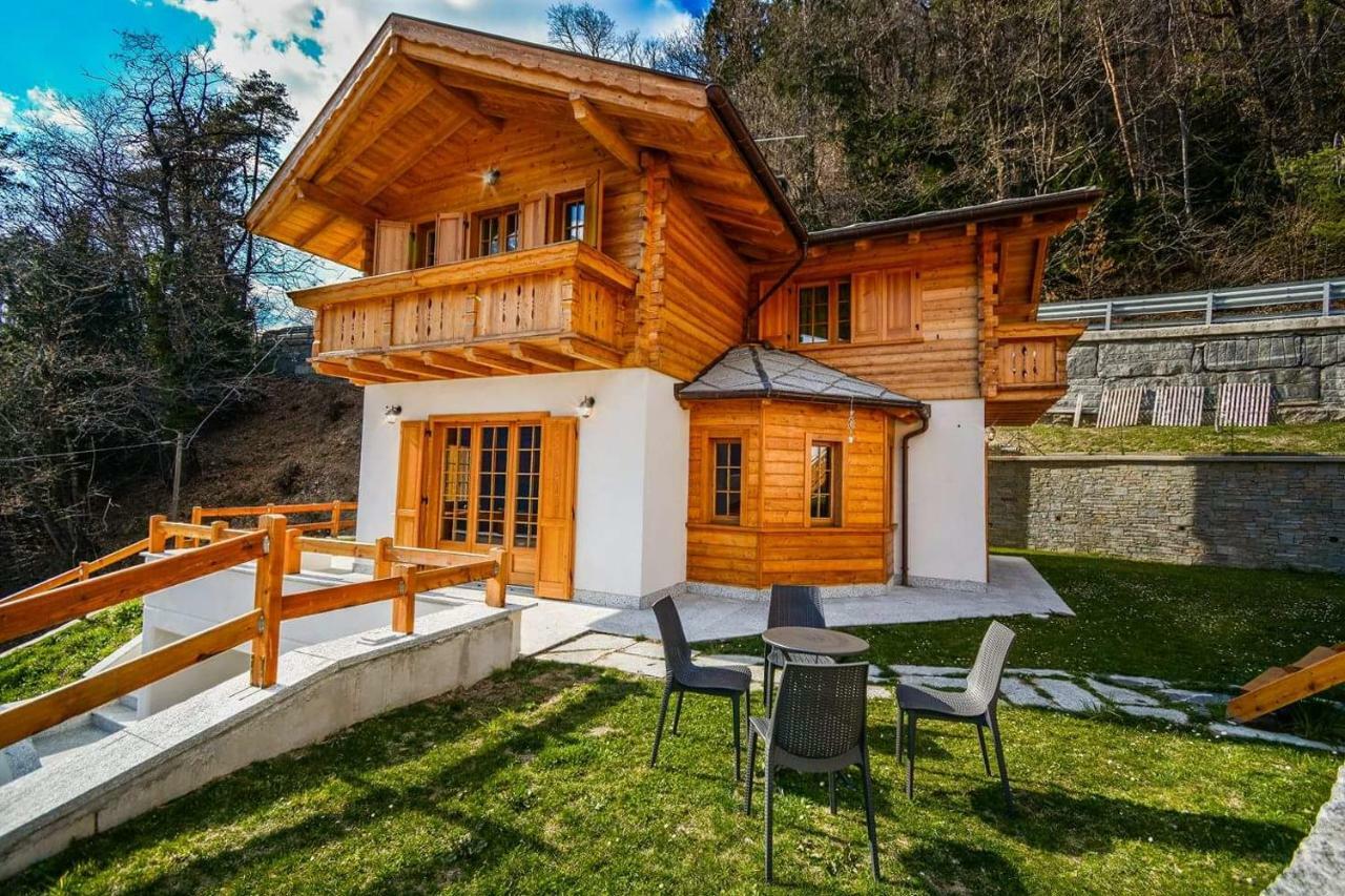 B&B Chalet Il Picchio Varzo Luaran gambar