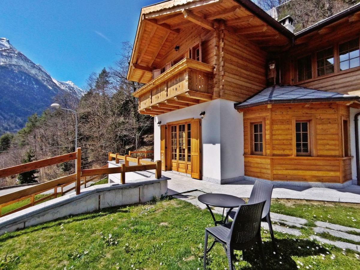 B&B Chalet Il Picchio Varzo Luaran gambar